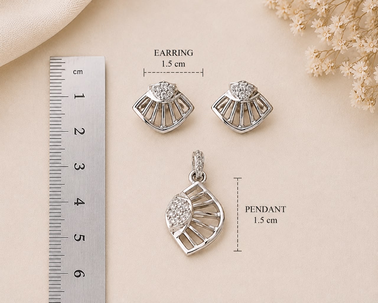 Radiant Fan 925 Sterling Silver Pendant Set by Veera Aabha